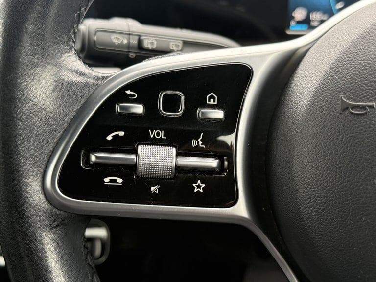 MERCEDES-BENZ A CLASS 1.5 A180d Sport 2019