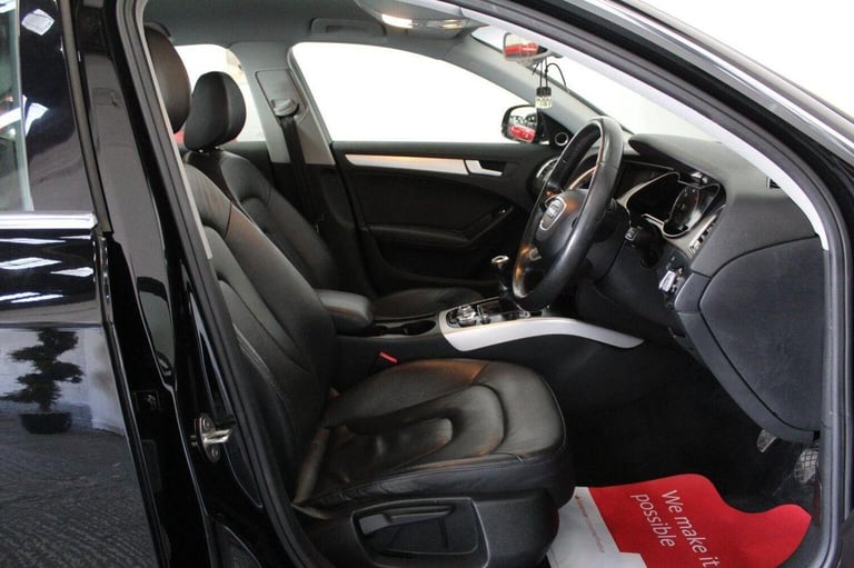 AUDI A4 2.0 TDI SE Technik quattro Euro 5 (s/s) 4dr 2013
