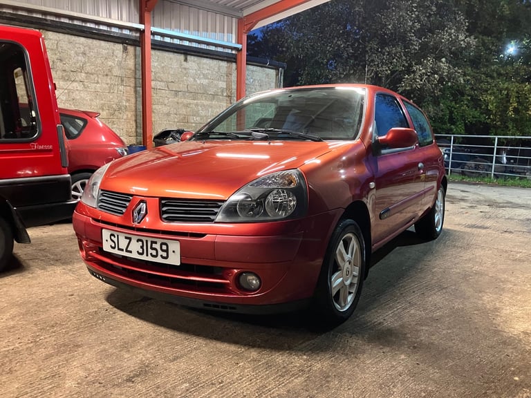 Renault, CLIO, Hatchback, 2006, Manual, 1149 (cc), 3 doors