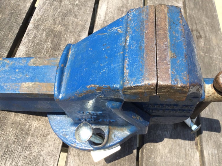 Record bench vice 3 1/2” no.2