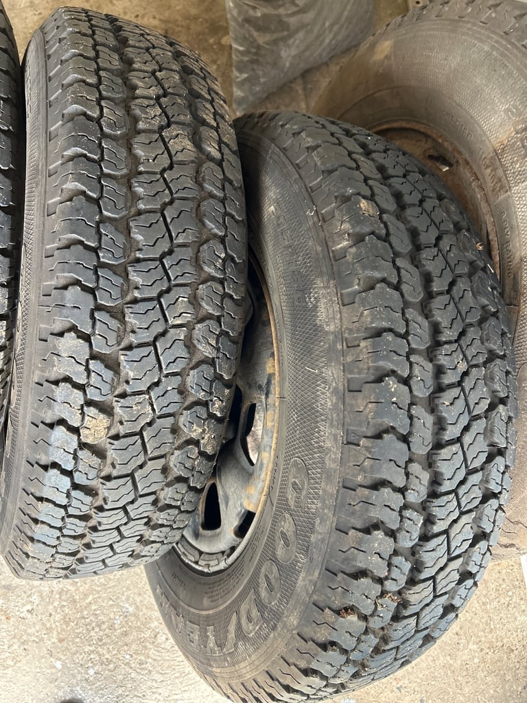 Toyota Hilux steel wheels and tyres