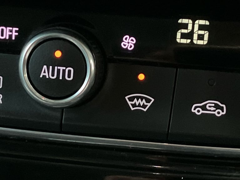 2020 Vauxhall Grandland X 1.2 Turbo SRi Nav 5dr Hatchback PETROL Manual