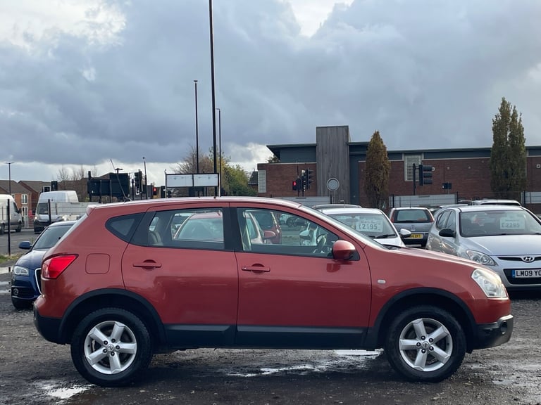 * NISSAN QASHQAI 1.6 ACENTRA 5 DOOR + ALLOYS + FOGLIGHTS * 