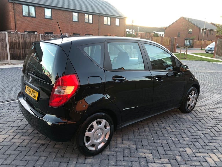 Mercedes-Benz (61) A Class A160 1.5 Petrol Classic SE 5dr. New MOT. Lady owners. ULEZ OK. Excellent.