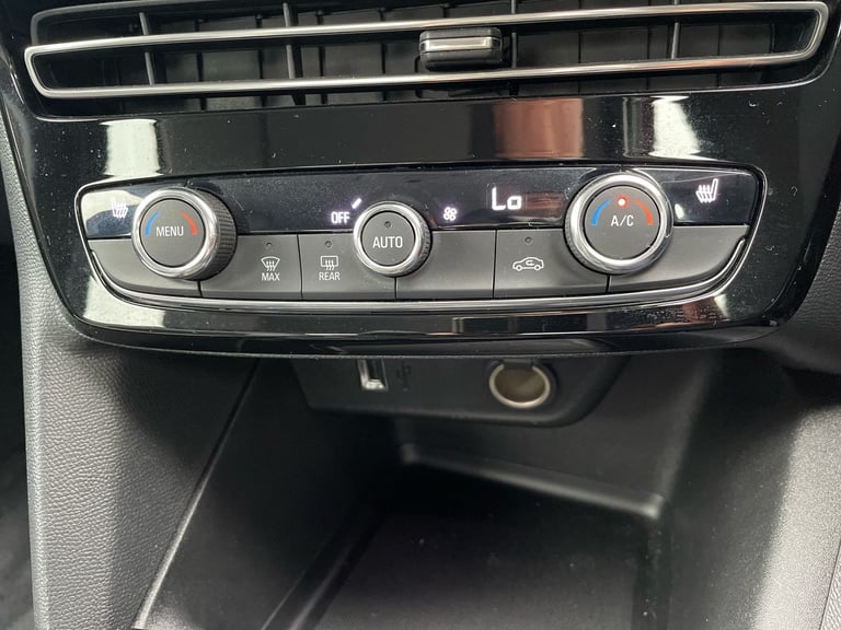 2021 Vauxhall Mokka Mokka 1.2T 130ps Elite NAV 5 dr Hatchback Petrol Manual