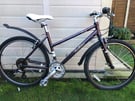 Victoria Pendleton adult bike 18” frame in excellent condition nr5 9