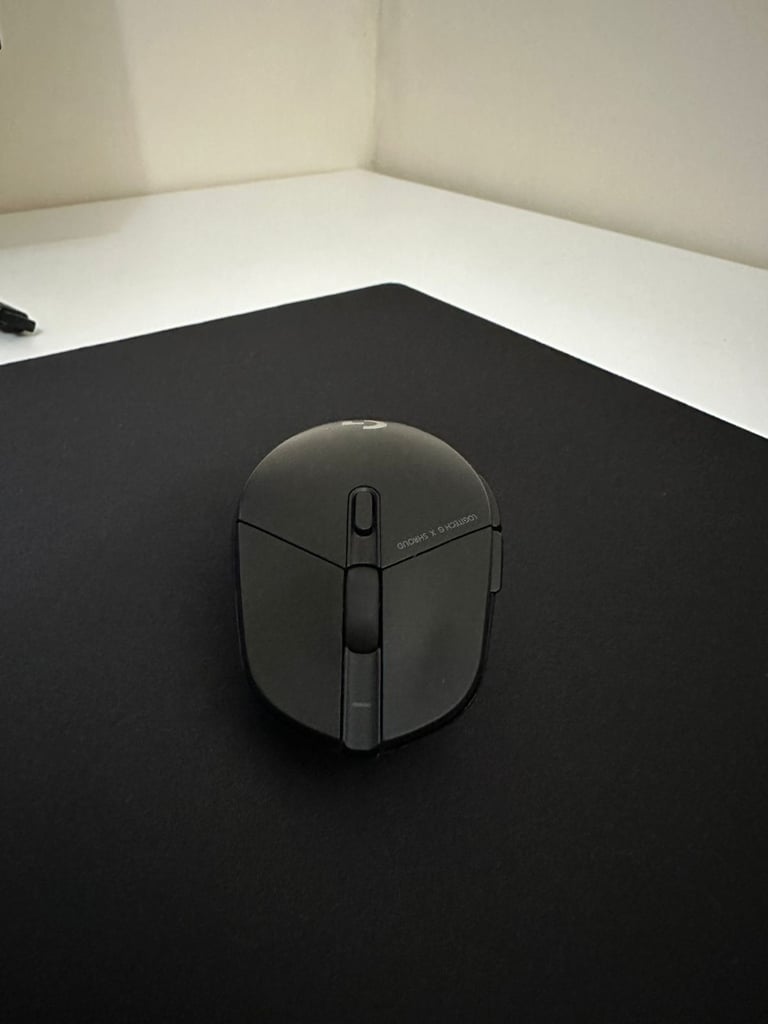Logitech G303 Shroud Edition Wireless