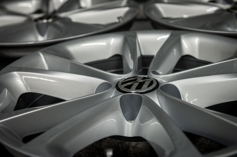 *Refurbished* Genuine 17" VW Passat CC Alloy Wheels 5x112 Golf/Scirocco/Caddy *P/X*