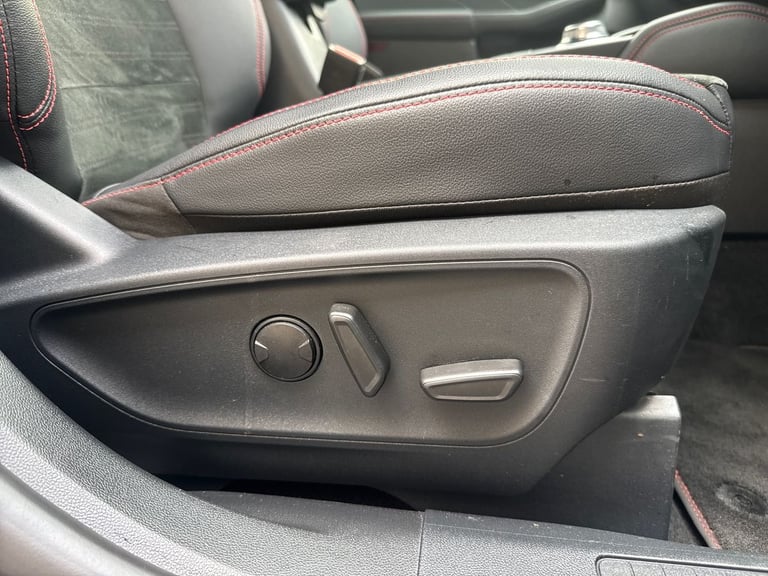 2024 Ford Kuga 5Dr ST-Line Edition 2.5 PHEV 225PS 2WD Auto Estate Petrol Parallel PHEV Automatic