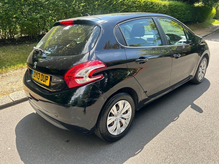 2013 Peugeot 208 1.2 VTi Access+ 5dr HATCHBACK Petrol Manual