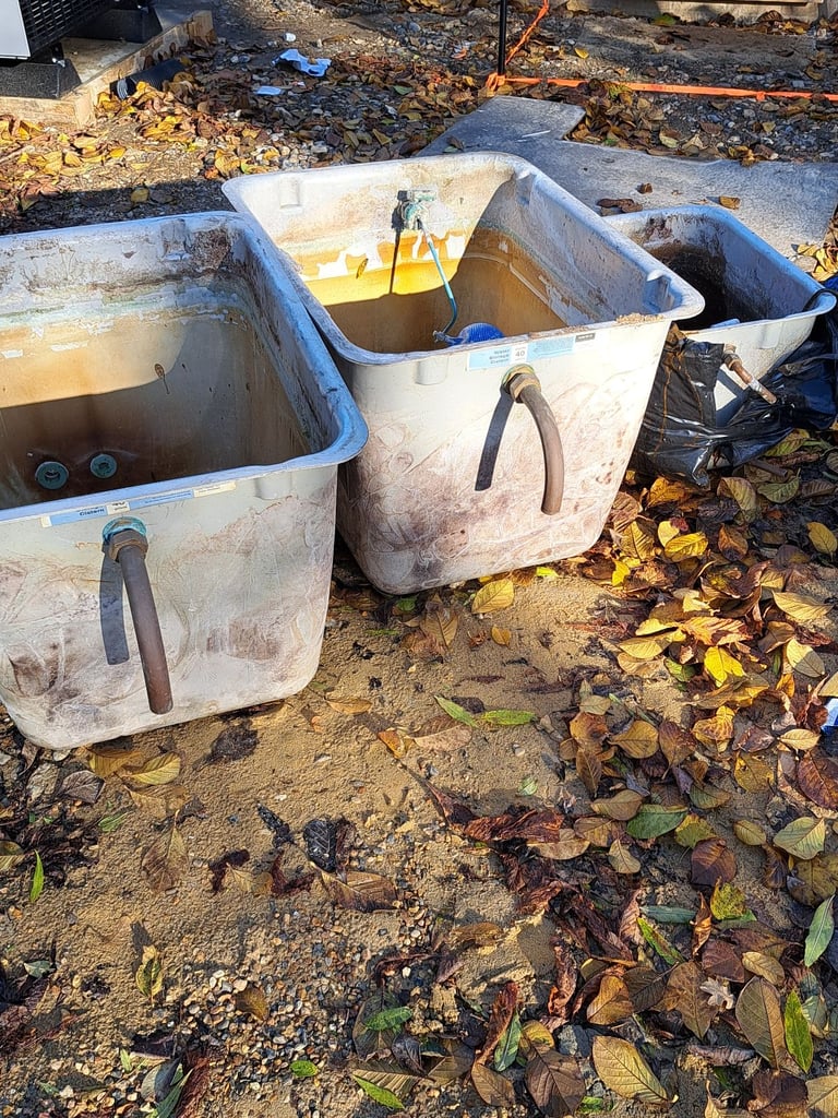 2 water cistern tanks