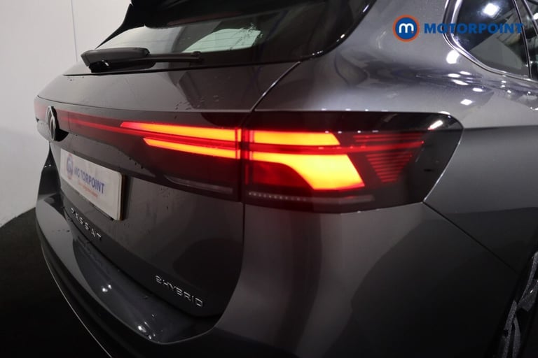 2025 Volkswagen Passat 1.5 TSI eHybrid Life 5dr DSG ESTATE PETROL/ELECTRIC Automatic