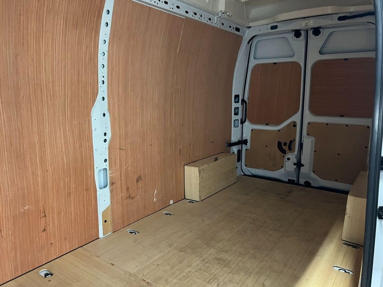 2022 Renault Master LH35dCi 135 Business High Roof Van PANEL VAN DIESEL Manual