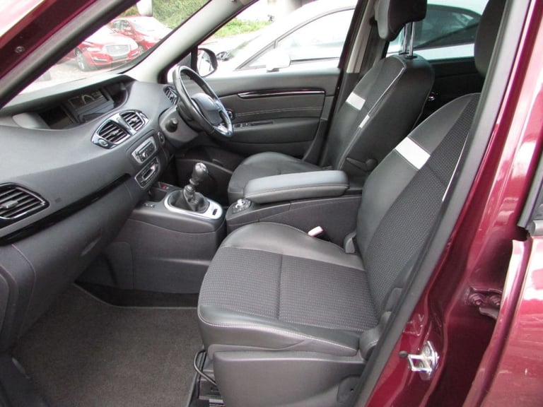 Renault Scenic 1.5 dCi Dynamique TomTom Energy 5dr [Start Stop] Diesel