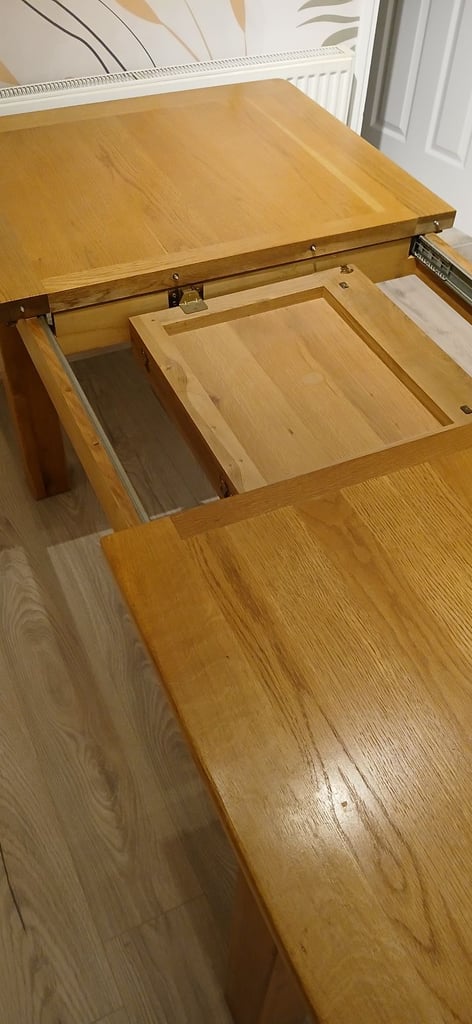 Solid wood dining extending dining table  