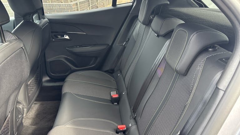 2025 Peugeot 2008 1.2 PureTech GT SUV 5dr Petrol EAT Euro 6 (s/s) (130 ps) SUV Petrol Automatic