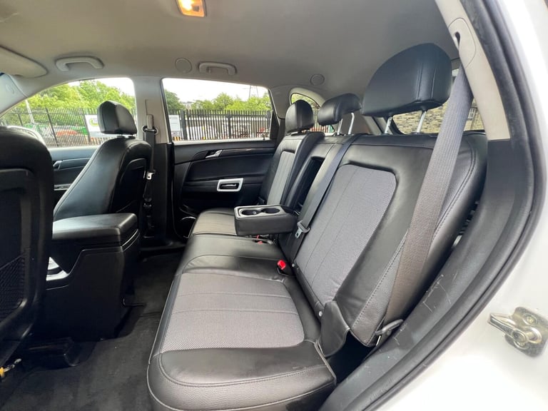 2013 Vauxhall Antara 2.4 Exclusiv 2WD Euro 5 5dr HATCHBACK Petrol Manual