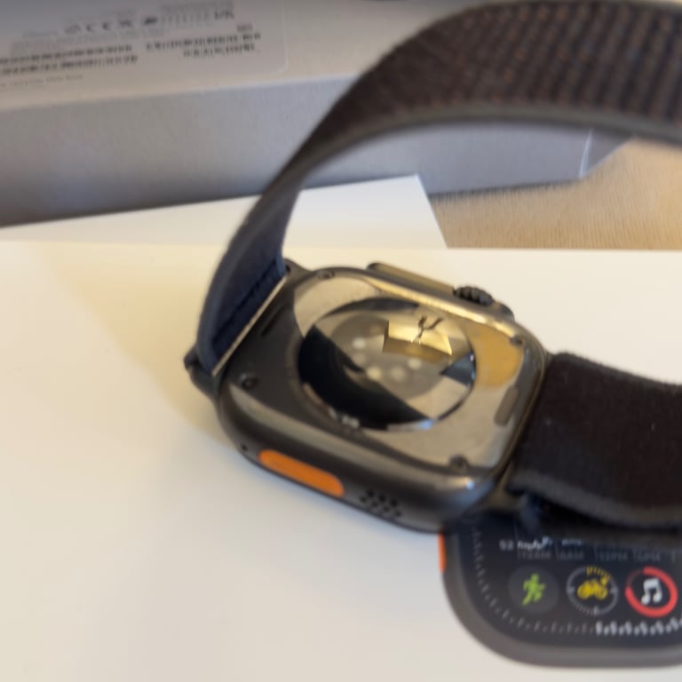 Apple Watch Ultra 2 Black GPS+Cellular 49mm Titanium with the Trail Loop strap 