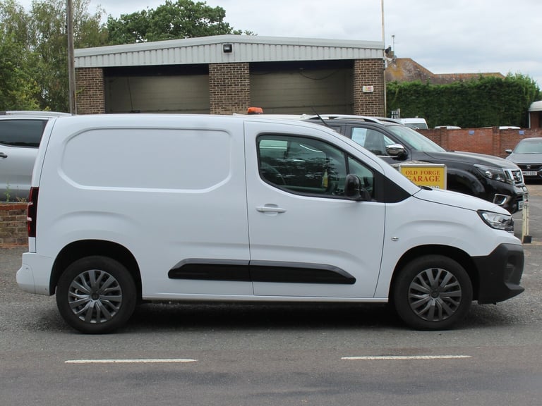 2024 Peugeot Partner 1.5 BlueHDi 1000 Asphalt Standard Panel Van 5dr Diesel