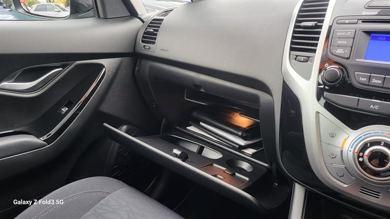 2016 Hyundai Ix20 1.4 Blue Drive Premium Hatchback 5dr Petrol Manual Euro 6 (s/s) (90 ps) Hatchba...