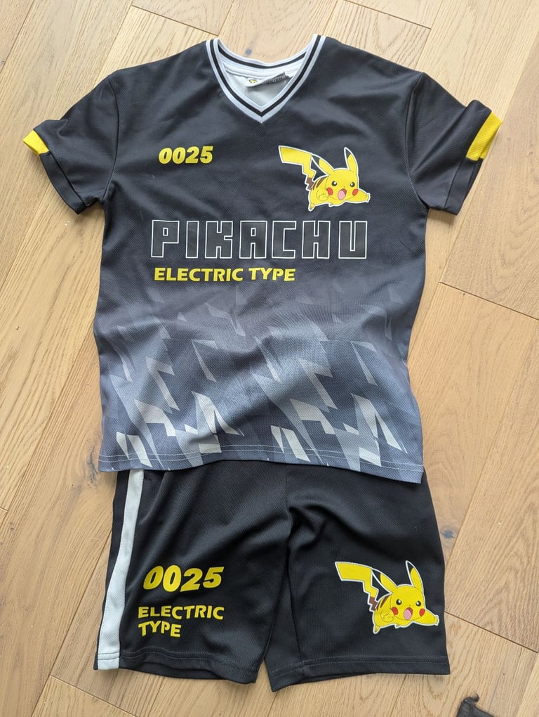 image for Pokémon Pikachu shorts and t-shirt set 8-9 years