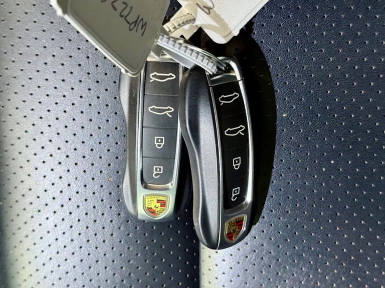 2022 72 PORSCHE TAYCAN PERFORMANCE PLUS 93.4KWH TURBO CROSS TURISMO 5DR ELECTRIC