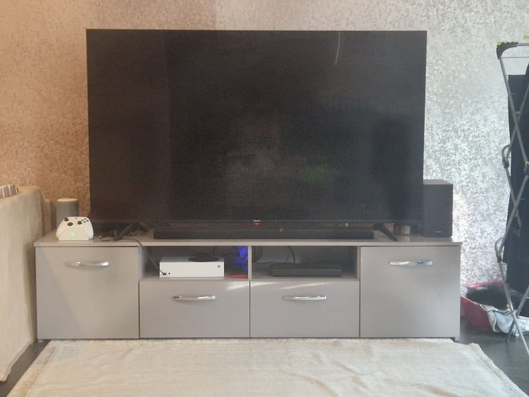 image for Hisense 65 inch Smart tv