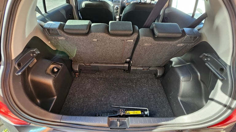 Toyota, YARIS, Hatchback, 2009, Manual, 998 (cc),5 doors - Image 5