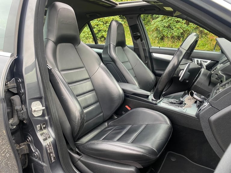 2010 Mercedes-Benz C63 AMG AUTO