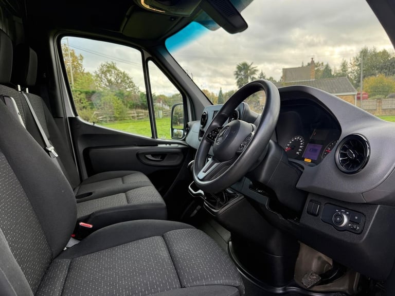 2022 Mercedes-Benz Sprinter 2.0 315 CDI Premium FWD L2 H2 Euro 6 (s/s) 5dr PANEL VAN Diesel Manual