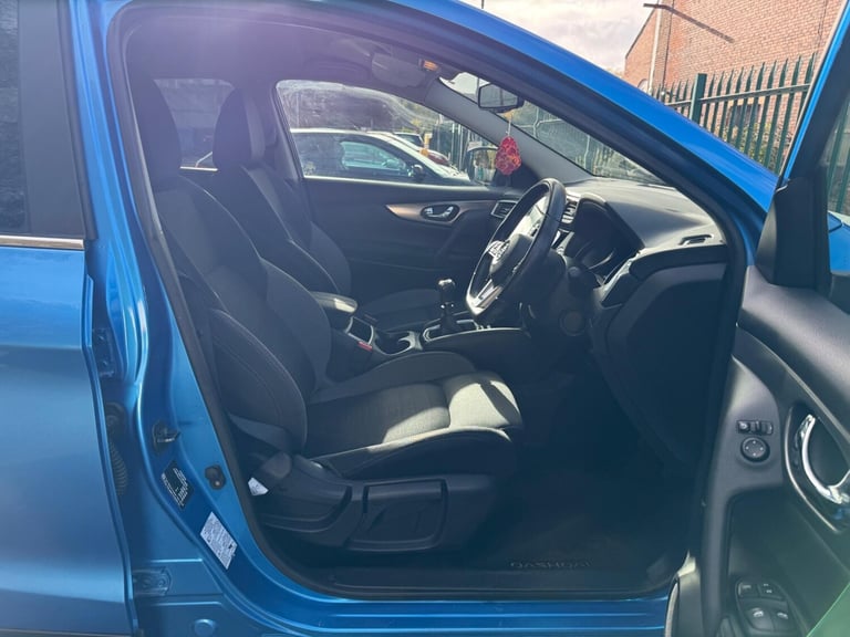 2017 Nissan Qashqai 1.2 DIG-T N-Connecta Euro 6 (s/s) 5dr HATCHBACK Petrol Manual