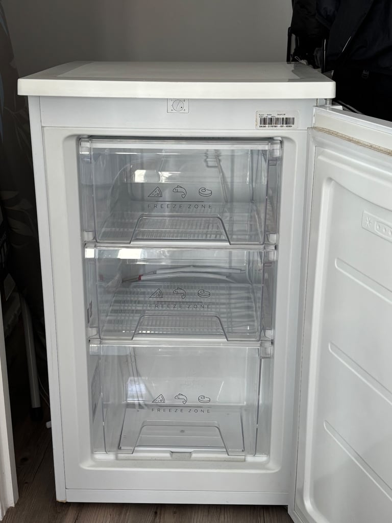 Russell hobbs under counter freezer