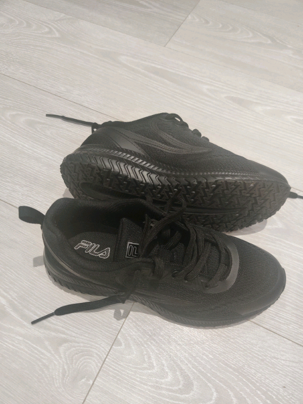 Womens shoes FILA size 4