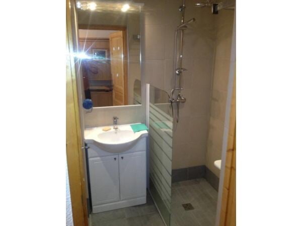 Beautiful Chamonix Mont Blanc apartment to rent perfect for skiing trip.