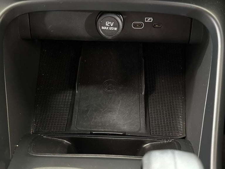 2023 Volvo XC40 2.0 B3P Core 5dr Auto Automatic Estate Petrol Automatic