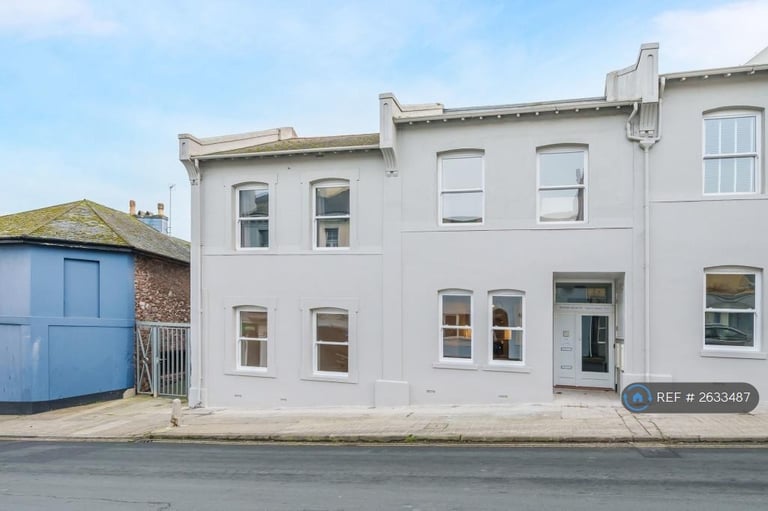 2 bedroom flat in Riviera Heights, Torquay, TQ2 (2 bed) (#2633487)