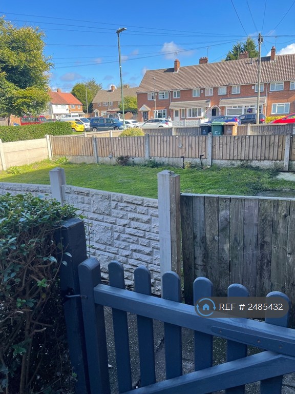 3 bedroom house in Neath Road, Walsall, WS3 (3 bed) (#2485432)