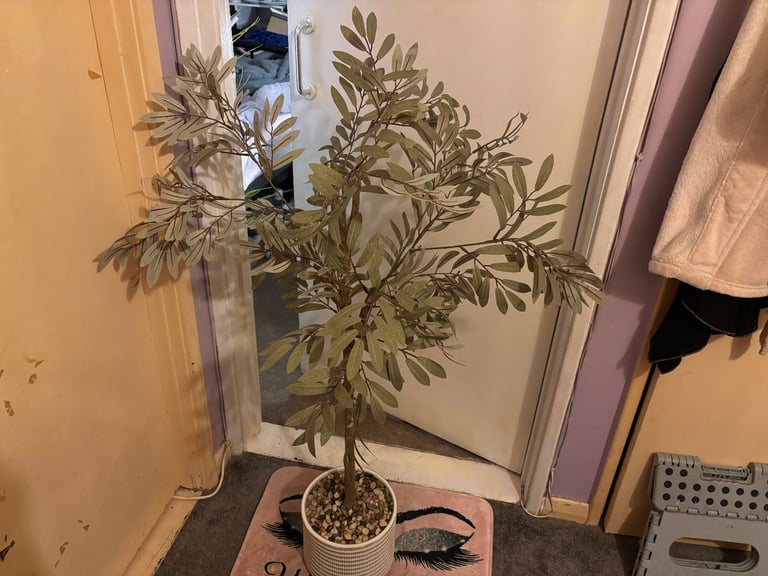 image for Artificial tree 