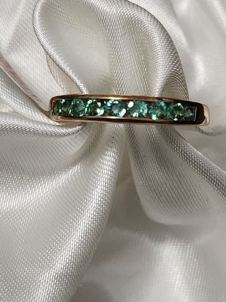 SIZE Q RING 9ct Gold Grade AA Boyaca Columbian Emerald Half Eternity Band 