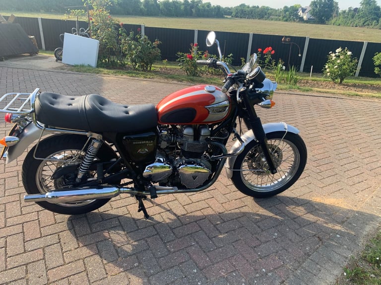 image for Triumph, BONNEVILLE, 2002, 790 (cc) Centennial model