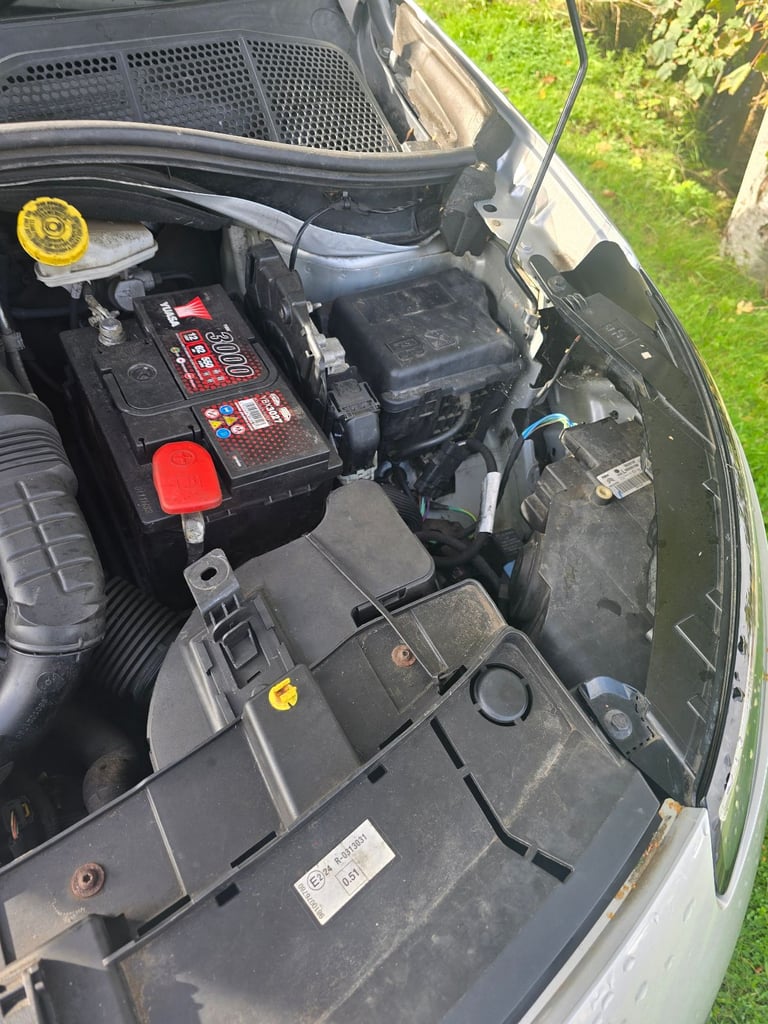 Citroen, C4 CACTUS, Hatchback, 2016, Manual, 1560 (cc), 5 doors