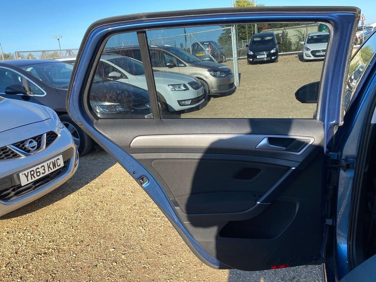  Volkswagen Golf 1.6 TDI BlueMotion Tech Match Euro 5 (s/s) 5dr Diesel Manual
