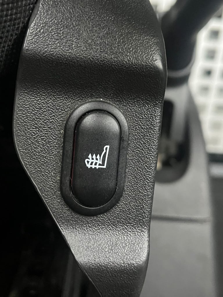 2017 Ford Transit Custom 2.0 TDCi 130ps Low Roof Van PANEL VAN Diesel Manual