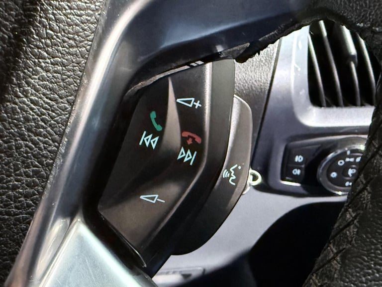 2014 Ford Transit Custom 2.2 TDCi 290 Sport L1 H1 5dr PANEL VAN Diesel Manual