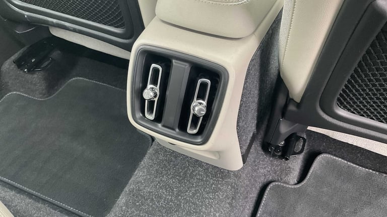 2018 Volvo XC40 1.5 T3 Momentum 5dr Estate Petrol Manual