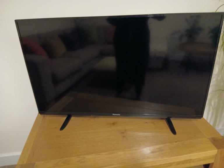 Panasonic TV excellent condition 