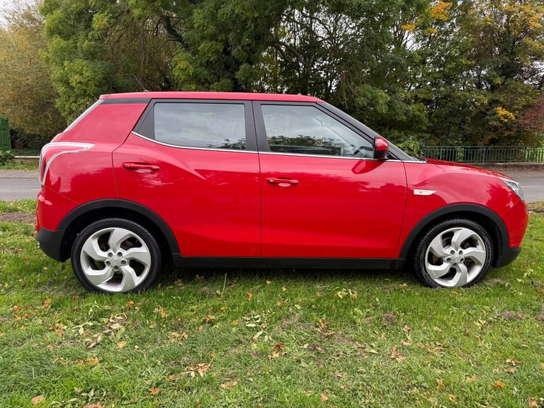 2016 16 SSANGYONG TIVOLI 1.6D EX FULL HISTORY MINT LEATHER MOT 10/26 PX SWAPS
