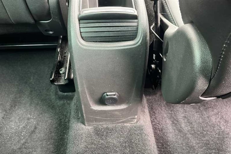 2022 Vauxhall Crossland 1.2i Turbo (110 PS) Ultimate 5 Door Petrol SUV *** 1 Owner / Full Vauxhal...