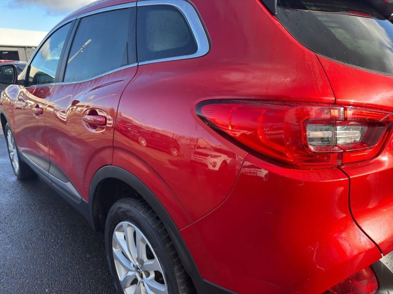 2018 Renault Kadjar 1.3 TCe Dynamique Nav SUV 5dr Petrol Manual Euro 6 (s/s) (140 ps) HATCHBACK P...