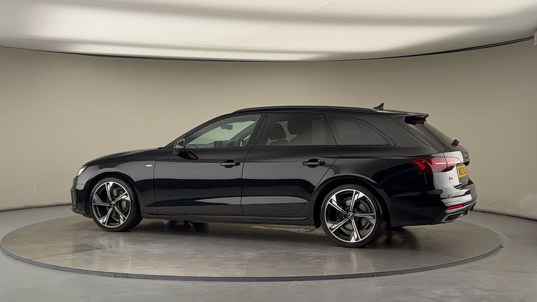 2022 Audi A4 Avant 2.0 TFSI 40 Black Edition Estate 5dr Petrol S Tronic Euro 6 (s/s) (204 ps) Est...